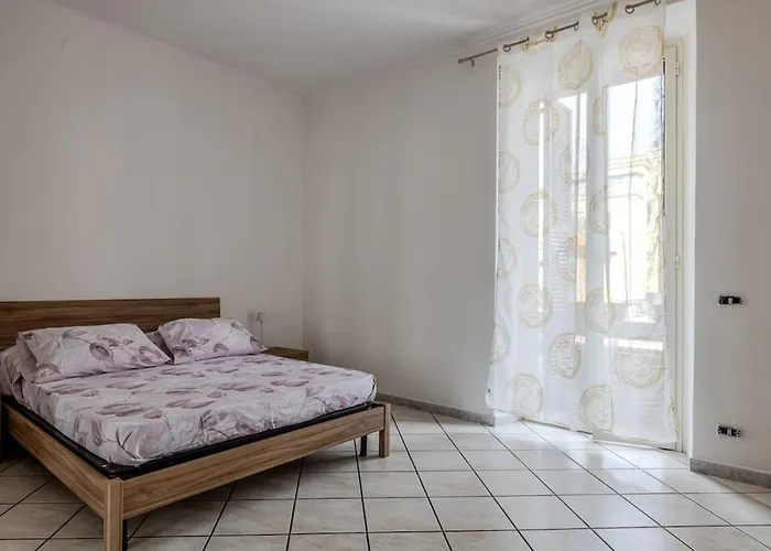 Apartment Mama - Metro C Mirti